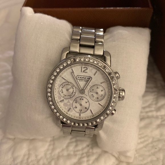 Coach Watch - Picture 1 of 6